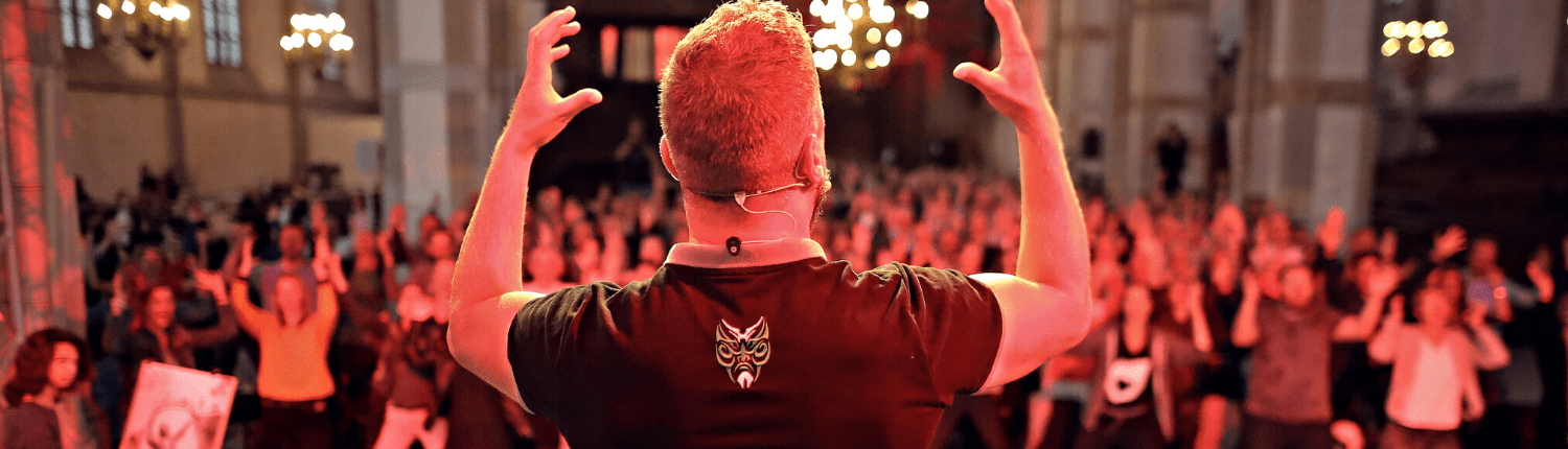 Haka workshop geven in een kerk